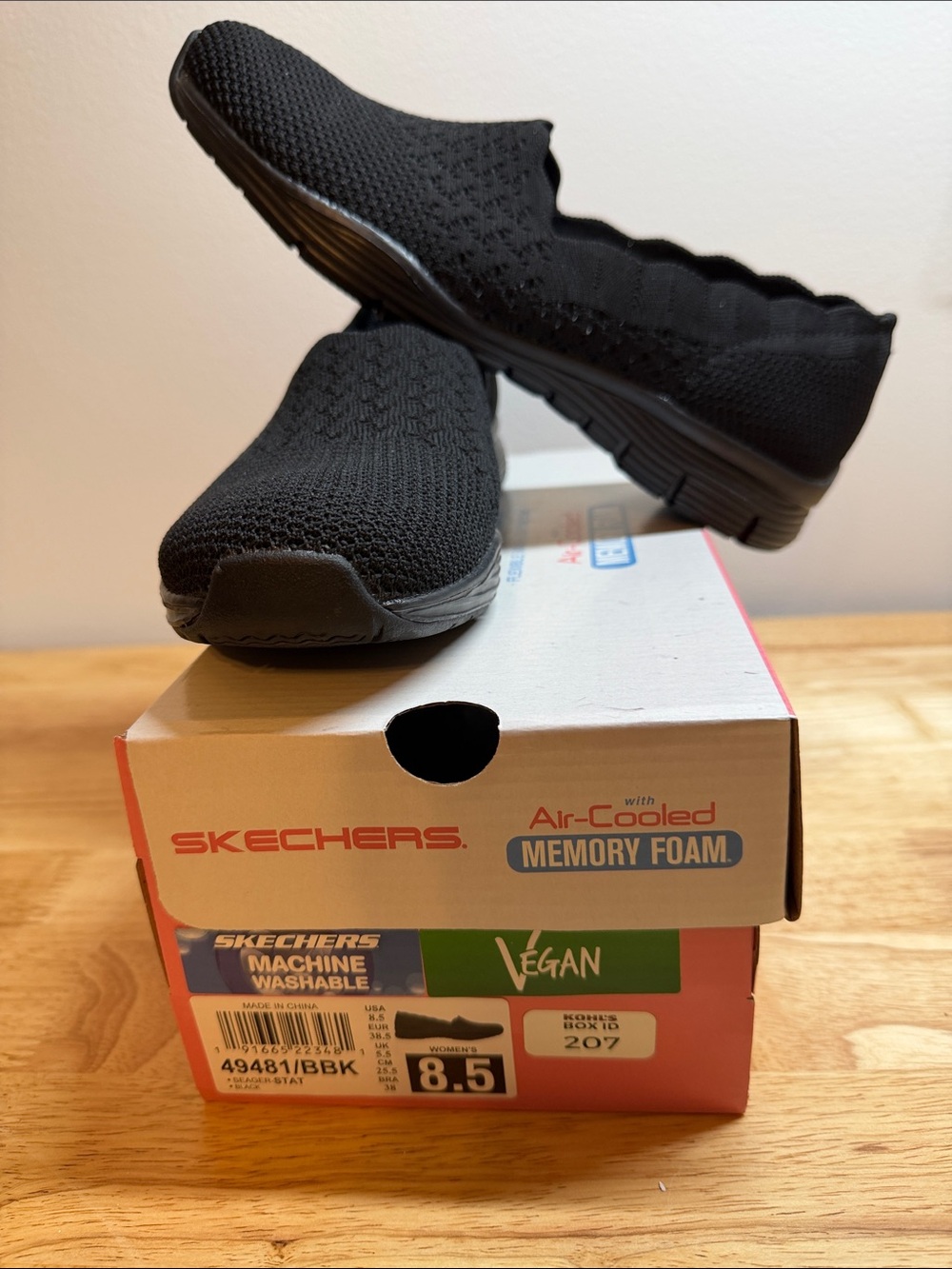 Skechers Black Slip-On Knit Casual Slip-ons